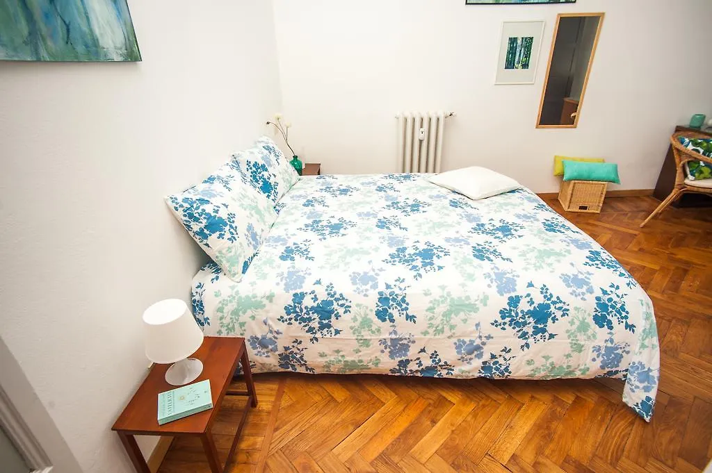 The Best Rent - Goldoni Apartment Milan Italy